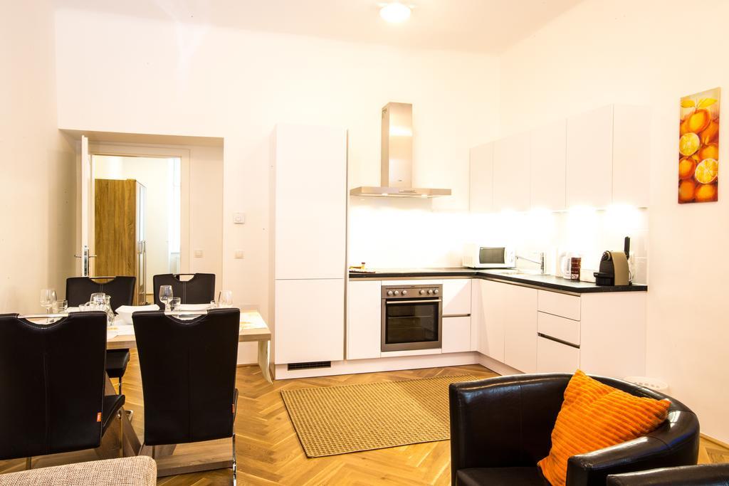 The Barts Apartments - Self Check-In Apartment *